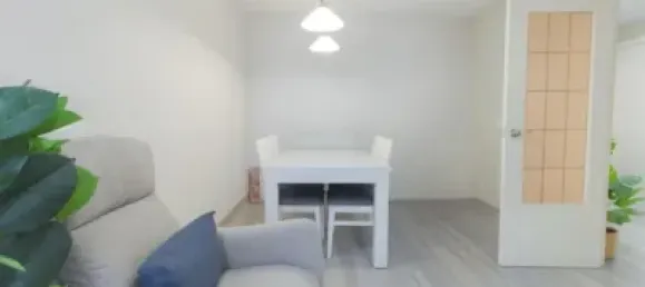 Apartamento de 3 dormitorios en Valencia, Spain No. 135319 6