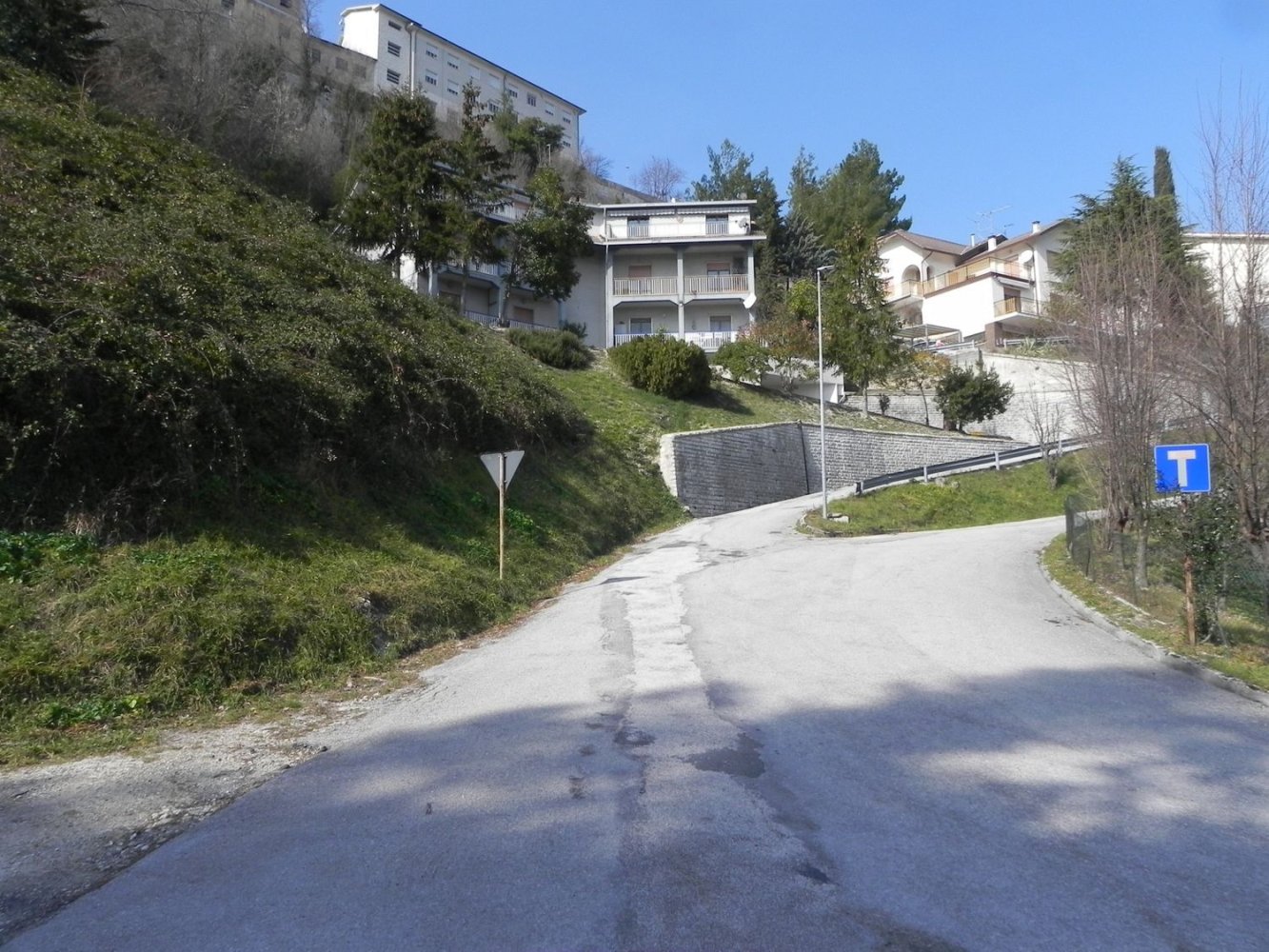 7 rooms Apartment in Arcevia, Italy No. 68164