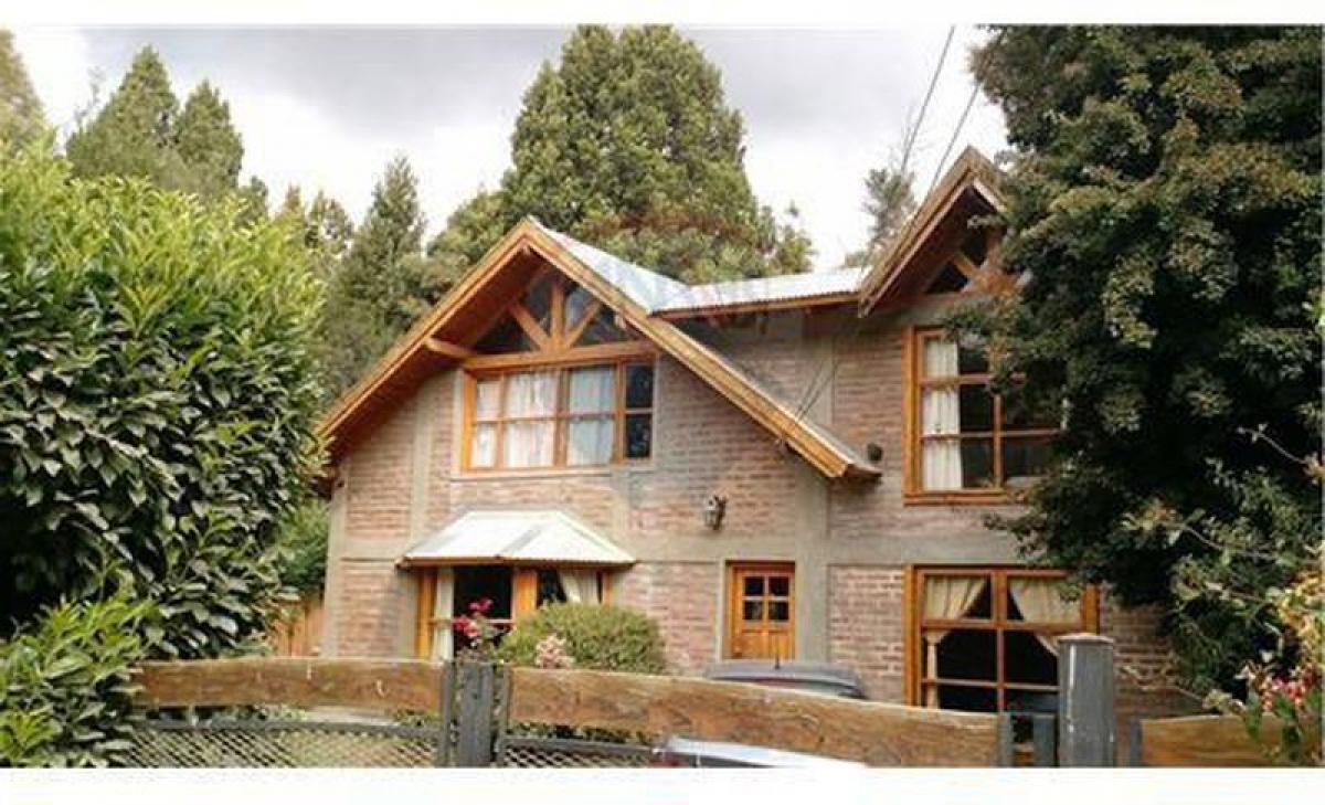 4 bedrooms House in San Carlos de Bariloche, Argentina No. 3575
