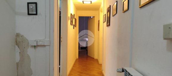 2 bedrooms Apartment in Florence, Italy No. 43981 5