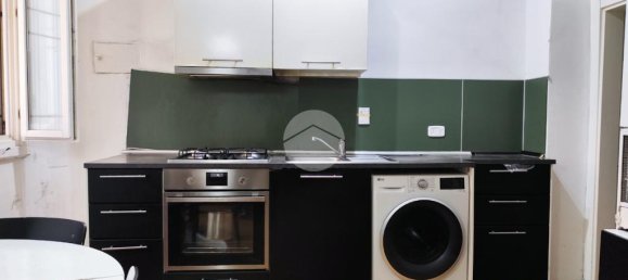 2 bedrooms Apartment in Florence, Italy No. 43981 7