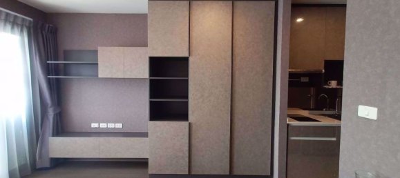 Studio à condo à Phaya Thai, Thailand No. 9517 5