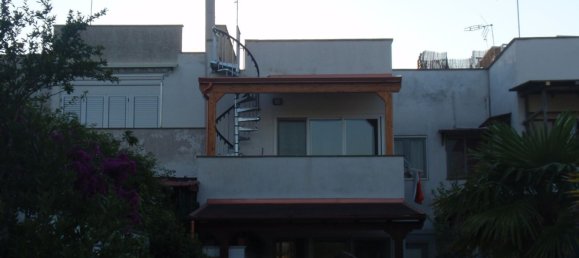 Apartamento de 3 habitaciónes en Uggiano la Chiesa, Italy No. 255322 12