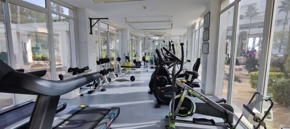 Apartamento de 3 dormitorios en Estepona, Spain No. 52491 44