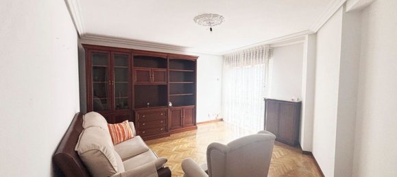 3 bedrooms Penthouse in Oviedo, Spain No. 151546 3