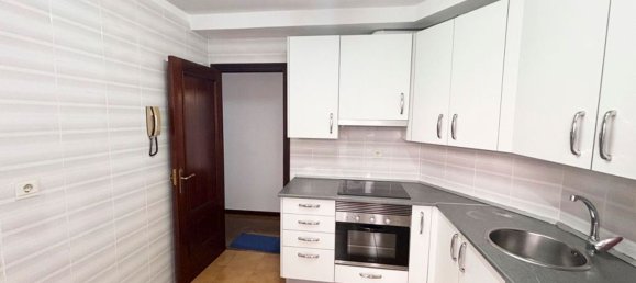 3 bedrooms Penthouse in Oviedo, Spain No. 151546 6