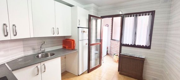 3 bedrooms Penthouse in Oviedo, Spain No. 151546 7