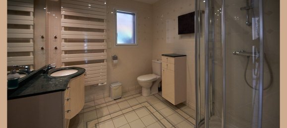 Дом с 4 спальнями в Иль и Вилен, Франция № 329754 17