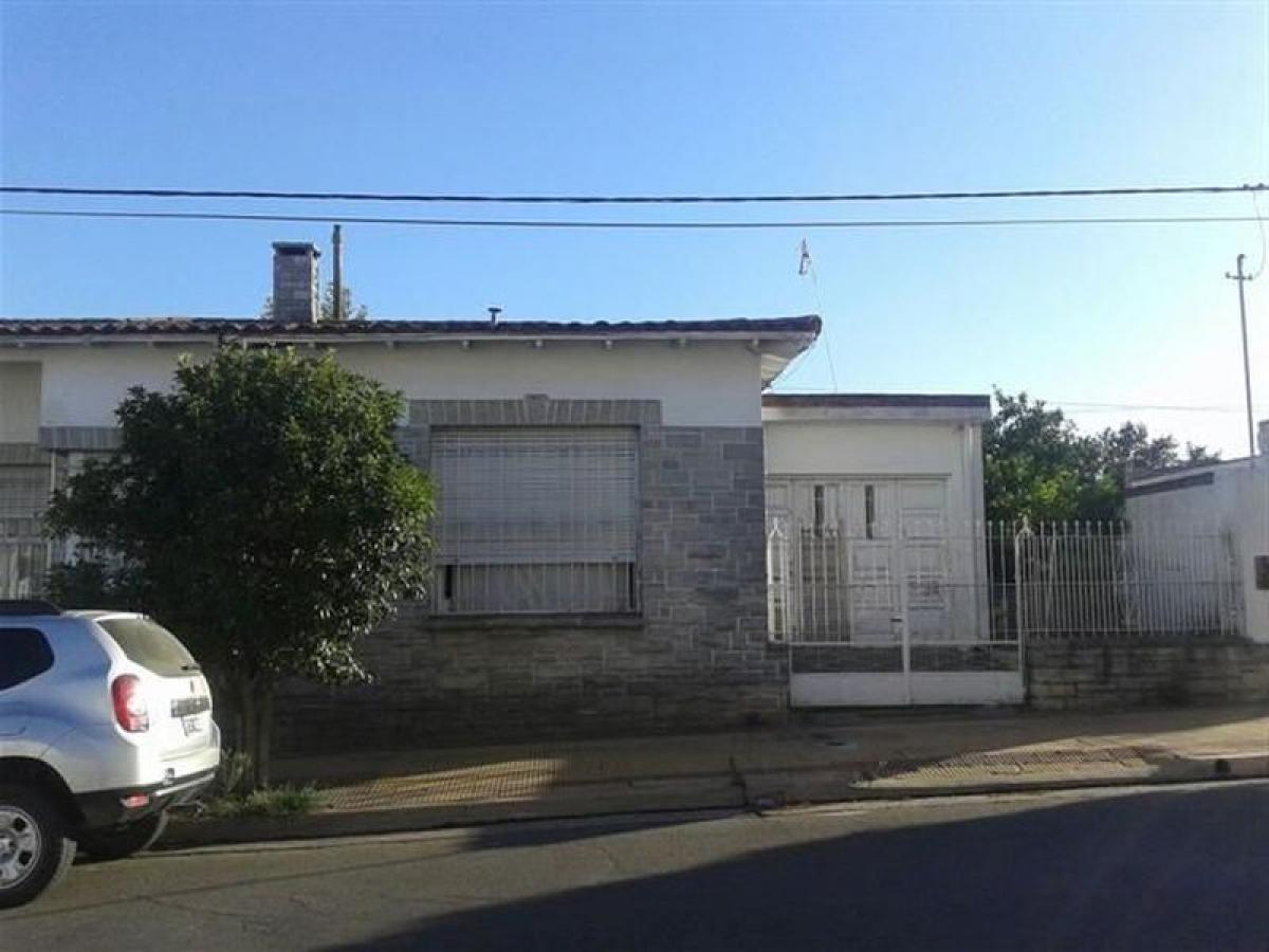 2 bedrooms House in Buenos Aires, Argentina No. 65563