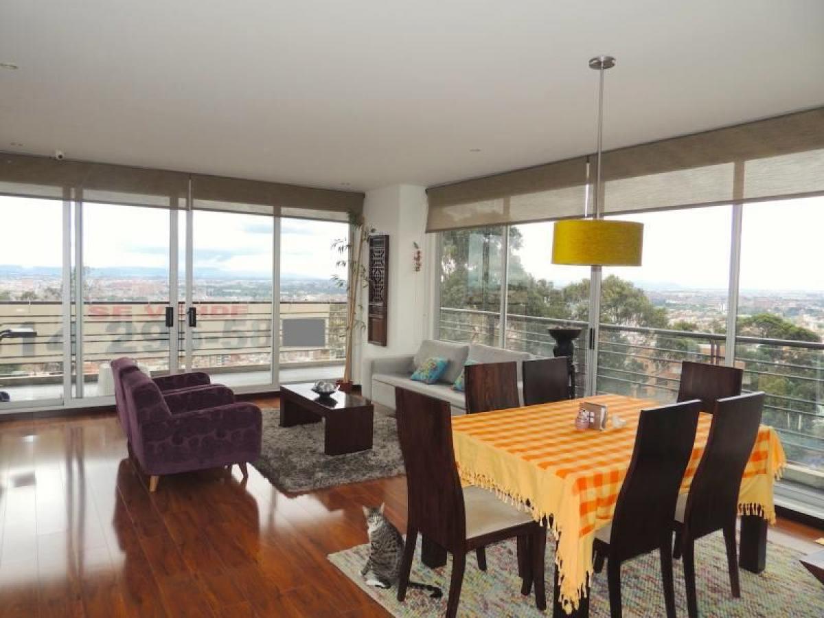 3 bedrooms House in Bogota, Colombia No. 12753