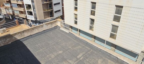 Gebäude in Torrevieja, Spain 398m², Nr. 178409 11