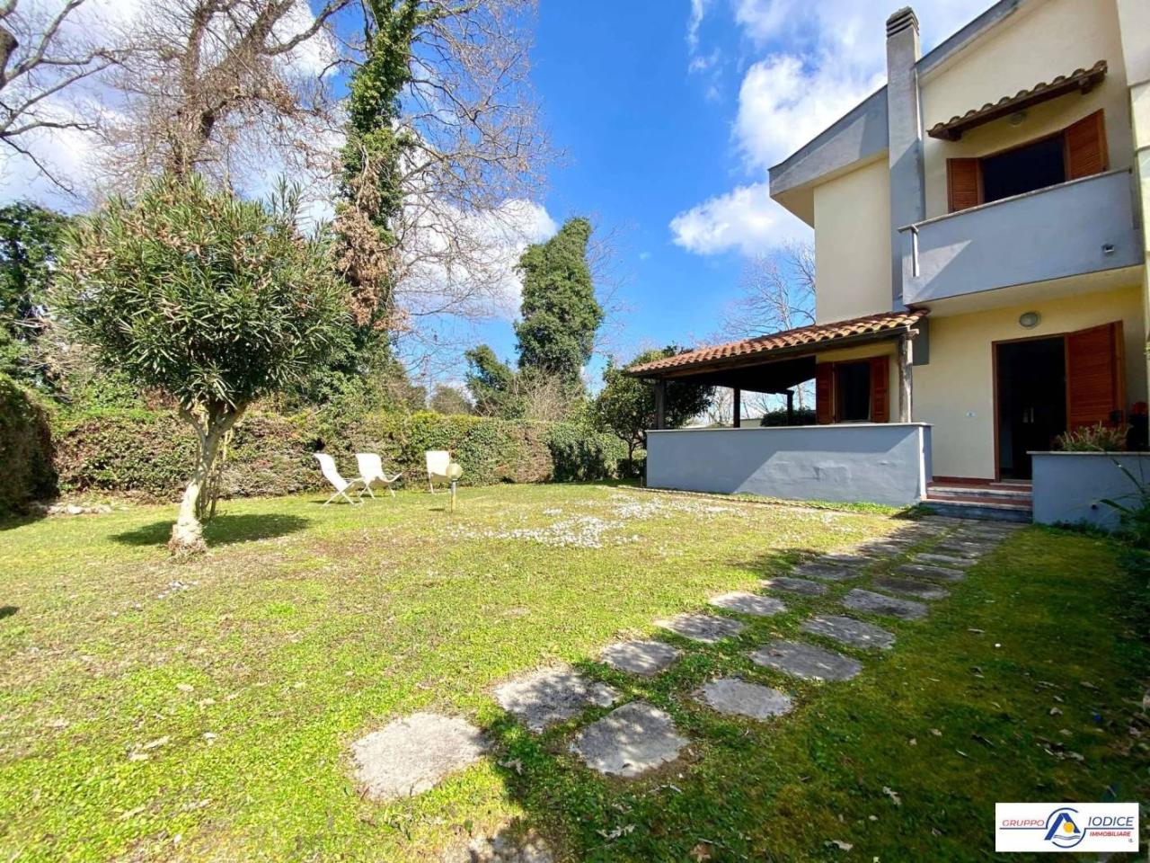 Villa de 6 divisões em Sabaudia, Italy N.º 36036