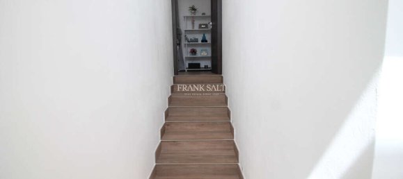 Ático de 1 dormitorio en Swieqi, Malta No. 9535 12