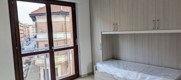 1 bedroom Apartment in Turin, Italy No. 316700 3