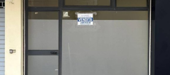 Коммерческая недвижимость с 2 комнатами в Римини, Италия № 329022 13