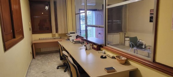 5 rooms Apartment in Rome, Italy No. 200734 18