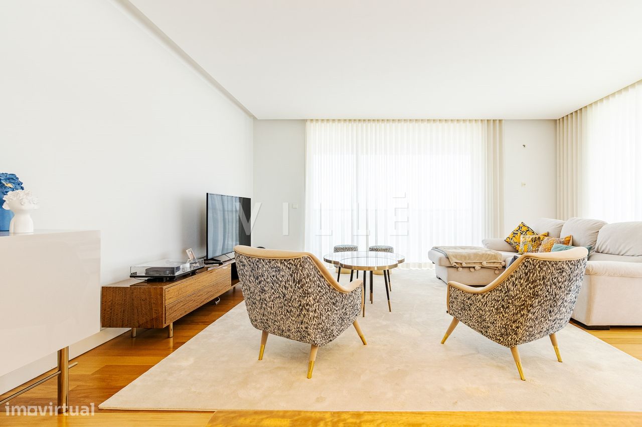 3 bedrooms Apartment in Aveiro, Portugal No. 107048