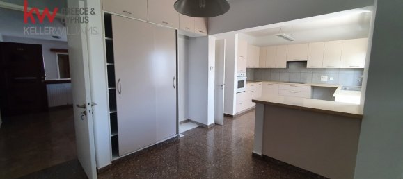 4 bedrooms Apartment in Nicosia, Cyprus No. 25869 5
