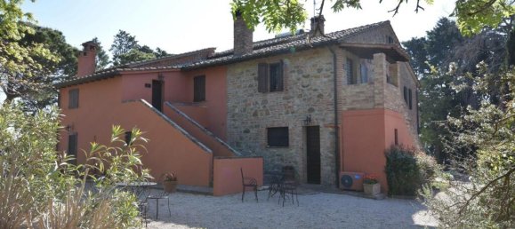 16 bedrooms House in Castiglione del Lago, Italy No. 58479 7