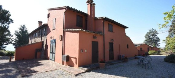 16 bedrooms House in Castiglione del Lago, Italy No. 58479 9