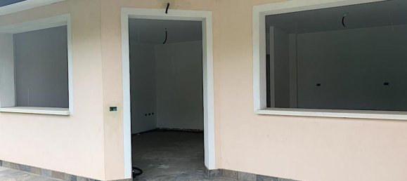 9 rooms House in Morgano, Italy No. 115468 2