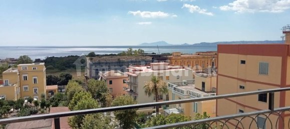 Квартира с 2 спальнями в Эрколано, Италия № 299205 18