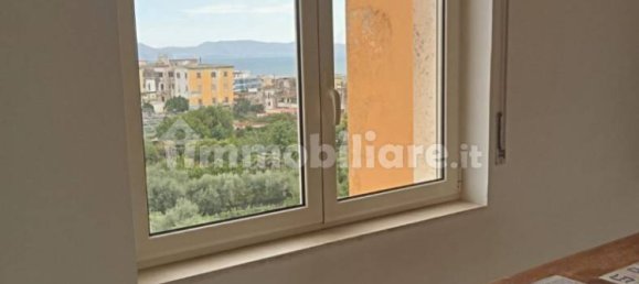 Квартира с 2 спальнями в Эрколано, Италия № 299205 3