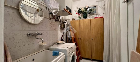 2 bedrooms Apartment in Mantua, Italy No. 378842 6