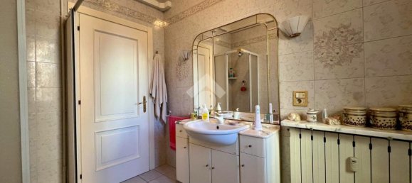 2 bedrooms Apartment in Mantua, Italy No. 378842 28