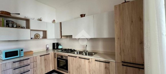 2 bedrooms Apartment in Mantua, Italy No. 378842 12