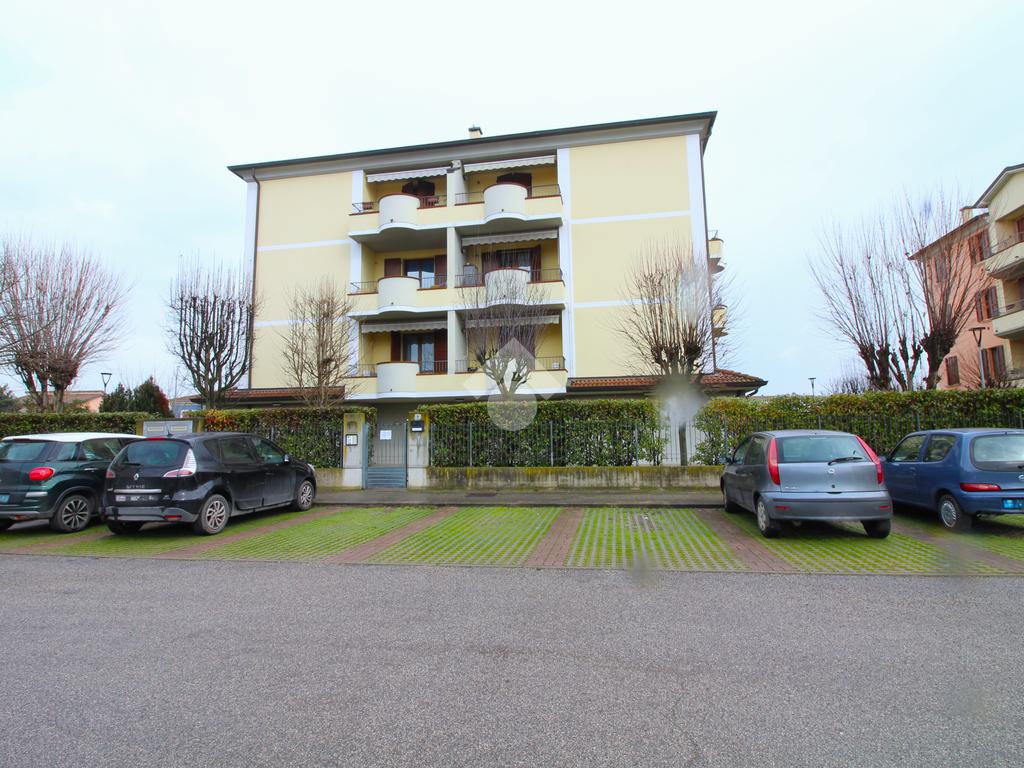 2 bedrooms Apartment in Rolo, Italy No. 157654