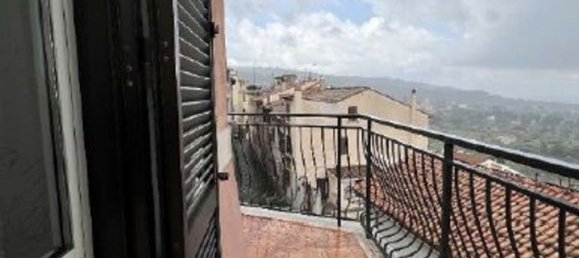 10غرفة منزل في Monte Porzio Catone, Italy رقم 15198 9