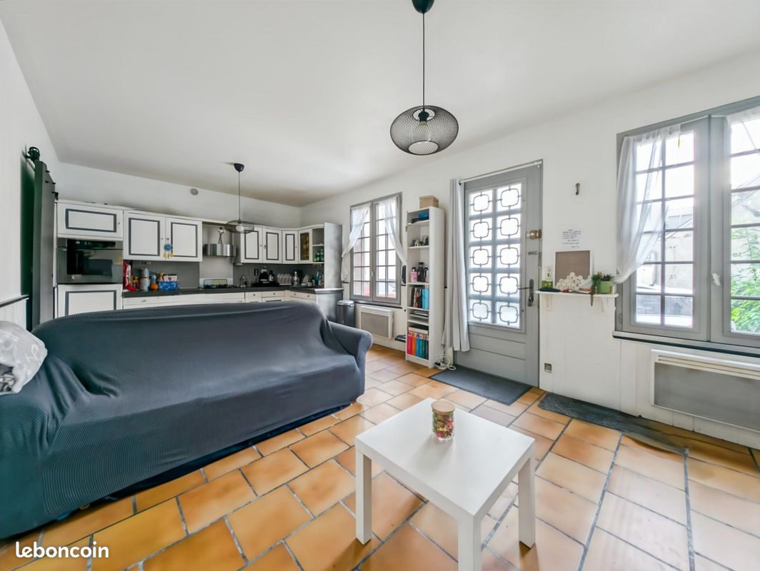 4 Schlafzimmer Haus in Veretz, France, Nr. 238052