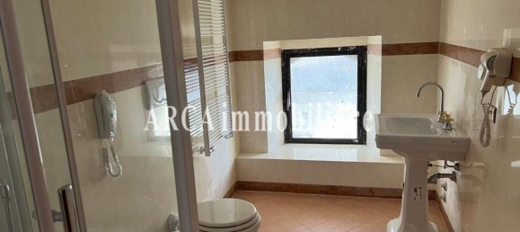 5 rooms Apartment in Pietrasanta, Italy No. 158065 8