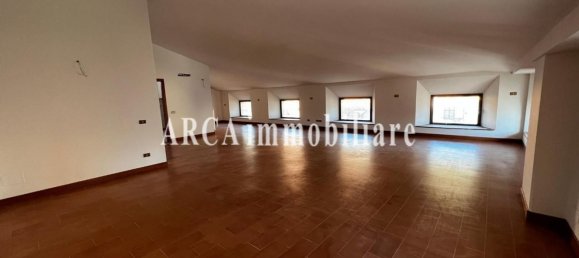 5 rooms Apartment in Pietrasanta, Italy No. 158065 5