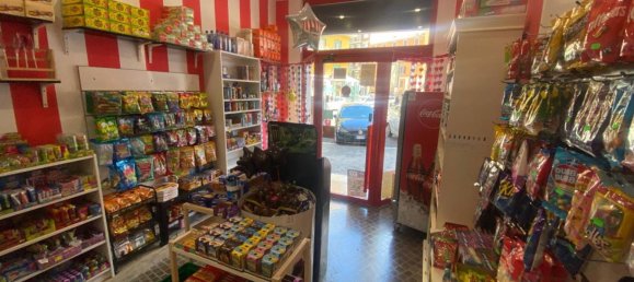 Коммерческая недвижимость с 1 комнатой в Рим, Италия № 111972 3