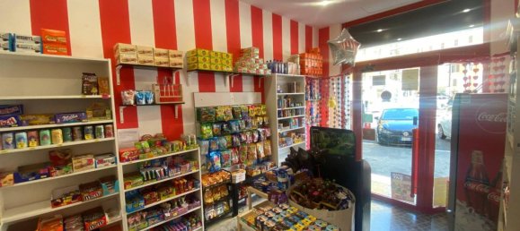 Коммерческая недвижимость с 1 комнатой в Рим, Италия № 111972 19