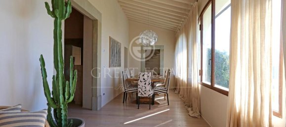 Villa de 6 dormitorios en Arezzo, Italy No. 235026 4