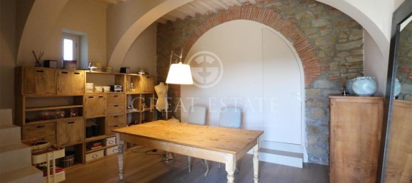 Villa de 6 dormitorios en Arezzo, Italy No. 235026 16