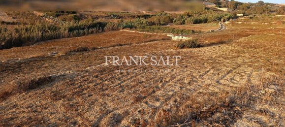 1139m² Land in Rabat, Malta No. 13481 2