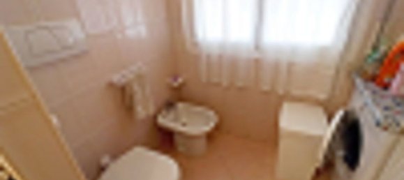 5 rooms Apartment in Savona, Italy No. 94903 16