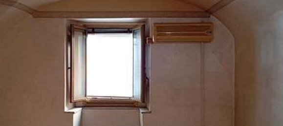 5-salle Appartement à Catania, Italy No. 260379 6