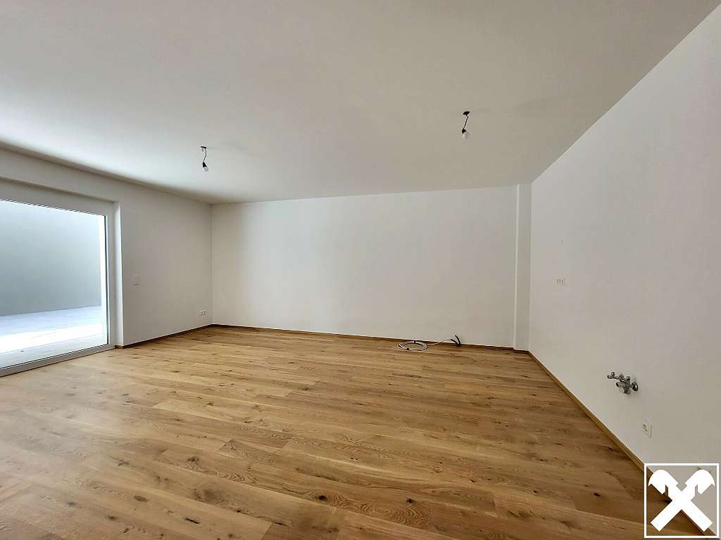 Коммерческая недвижимость с 3 комнатами в Ашах ан дер Штейр, Австрия № 63469