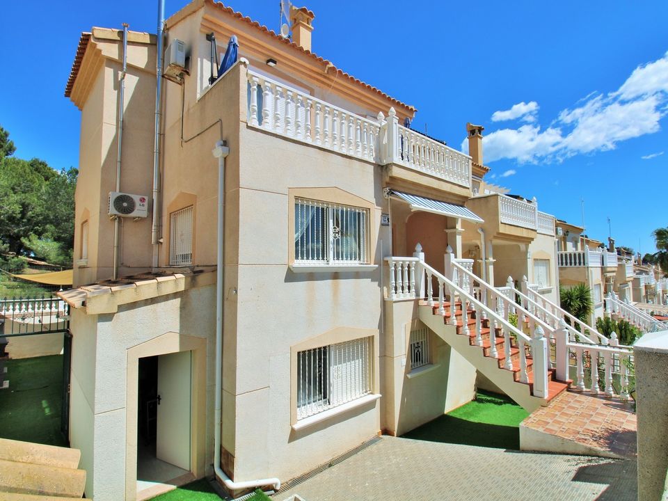 Вилла с 5 спальнями в Аликанте, Испания № 176455