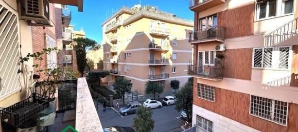5 rooms Apartment in Rome, Italy No. 27103 30