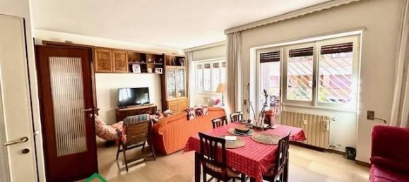 5 rooms Apartment in Rome, Italy No. 27103 5
