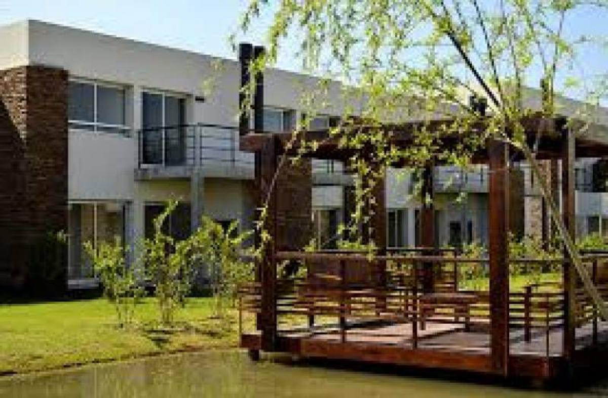 Estúdio em Tigre, Argentina N.º 2412