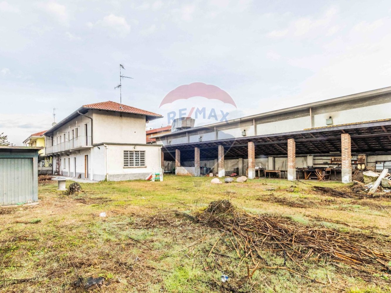 4 bedrooms House in Fagnano Olona, Italy No. 54849