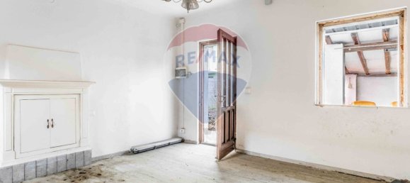 4 bedrooms House in Fagnano Olona, Italy No. 54849 9