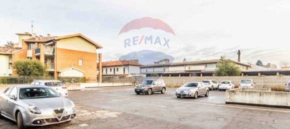 4 bedrooms House in Fagnano Olona, Italy No. 54849 20